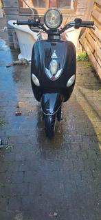 Aklasse brommer– Rijklaar – 7.876 km, Vélos & Vélomoteurs, Scooters | SYM, Enlèvement, Utilisé, Essence