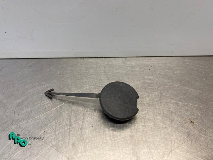 Afdekkap Sleepoog achter van een Volkswagen Caddy (Caddy 04-, Auto-onderdelen, Ophanging en Onderstel, Volkswagen, Gebruikt, 3 maanden garantie