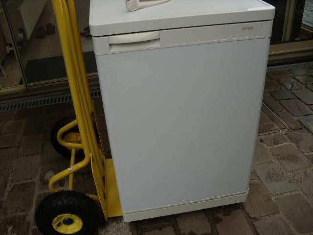 koelkasten en ijskasten, Elektronische apparatuur, Koelkasten en IJskasten, Gebruikt, 100 tot 150 liter, 45 tot 60 cm, Met vriesvak