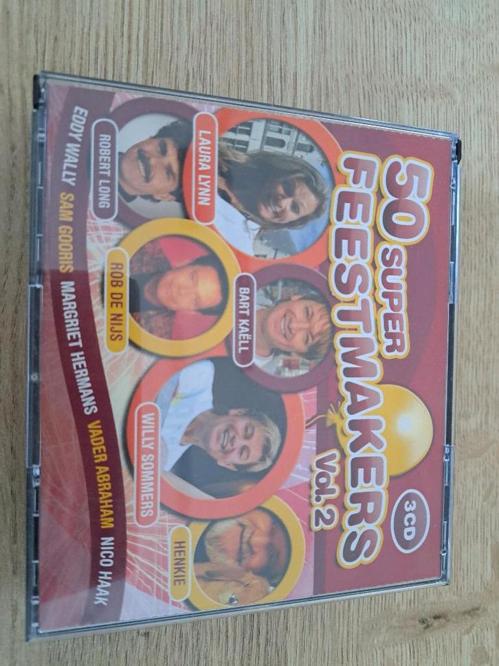3CD-box 50 Super Feestmakers Vol. 2, CD & DVD, CD | Compilations, Comme neuf, En néerlandais, Coffret, Enlèvement ou Envoi