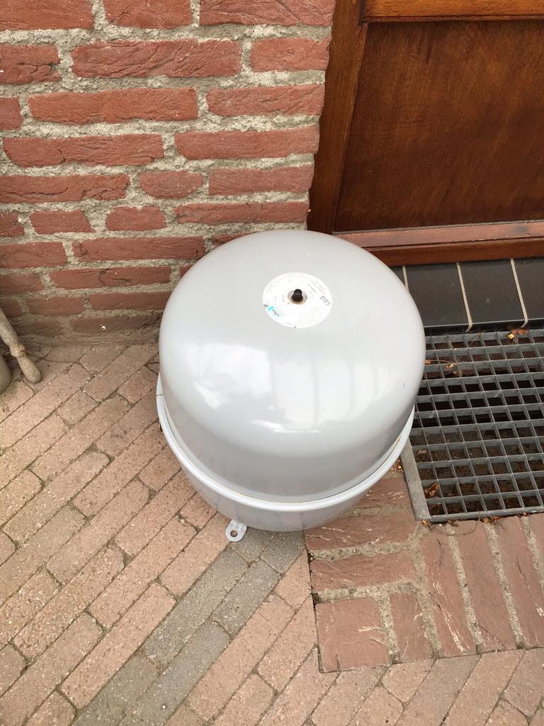 Te koop expansievat 35L, Tuin en Terras, Ophalen, Gebruikt