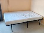Lit en metal + matelas + couette, Maison & Meubles, Chambre à coucher | Lits, Enlèvement, Noir, 140 cm, Comme neuf