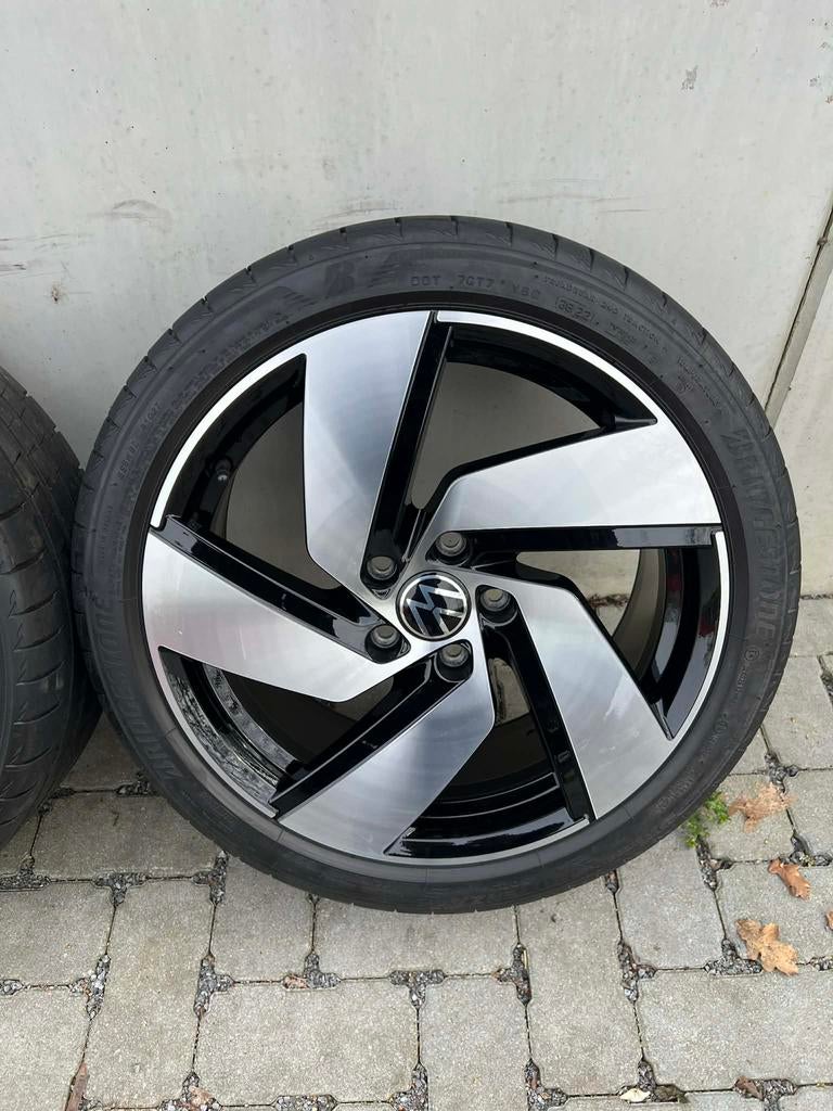 ORIG. JANTES VW GOLF 8 GTI RICHMOND PNEUS D'ÉTÉ 18 POUCES, Véhicule de tourisme, Pneus été, 18 pouces, Enlèvement