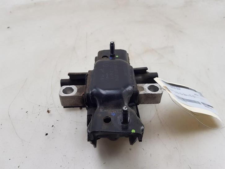 SUPPORT BOITE DE VITESSES Skoda Fabia III (NJ3), Autos : Pièces & Accessoires, Suspension & Châssis, Skoda, Utilisé