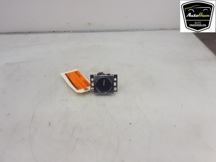 HORLOGE Volkswagen Passat Variant (365) (|3AA919204A|), Autos : Pièces & Accessoires, Autres pièces automobiles, Volkswagen, Utilisé