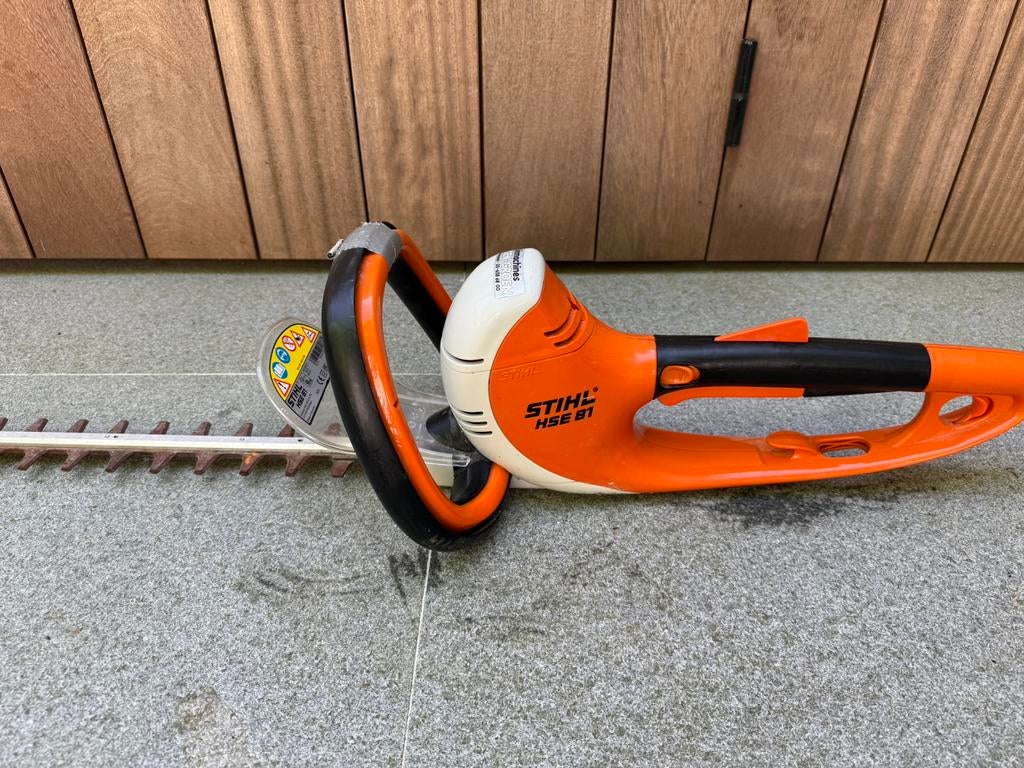 Taille-haie Stihl HSE 81, Jardin & Terrasse, Enlèvement, Utilisé, Électrique