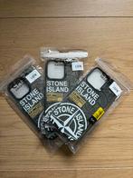 Coque Stone Island bleu-noir (ip12->16PM), Enlèvement ou Envoi, Comme neuf, IPhone 13
