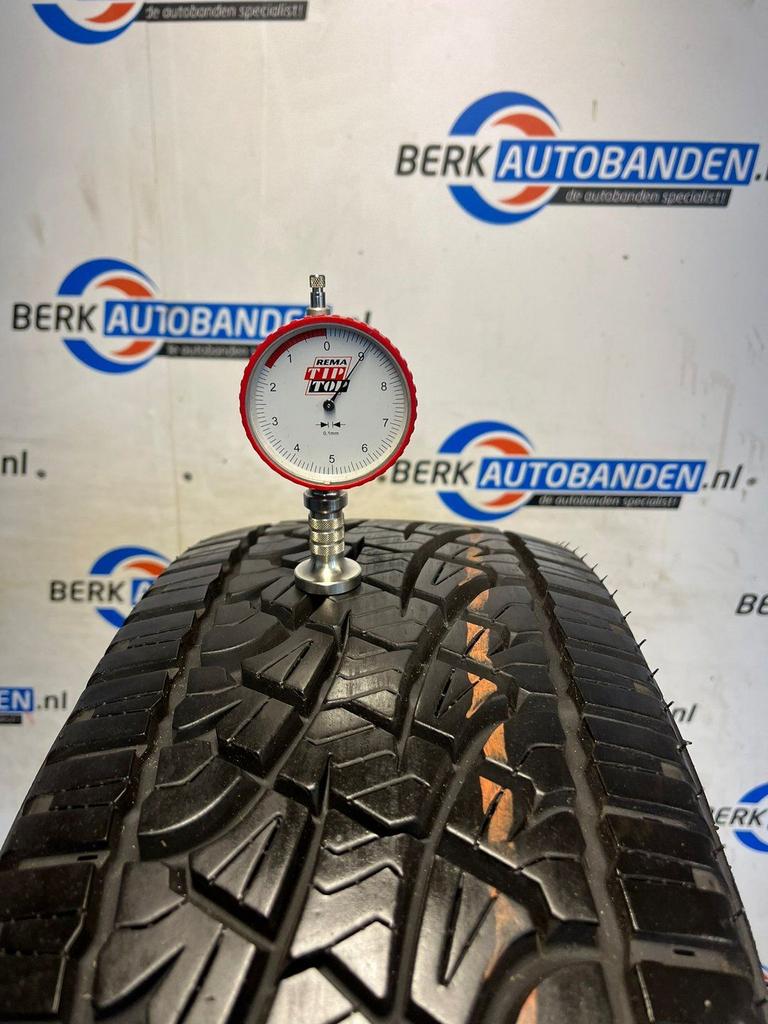 2x Pirelli Scorpion ATR P235/70 R16 105T 235/70/16 2357016 (, Auto-onderdelen, Banden en Velgen, Gebruikt, -, Ophalen of Verzenden