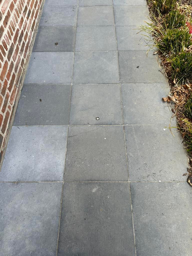 Lot terrastegels - Vietnamese blauwe natuursteen, Tuin en Terras, Tegels en Klinkers, Ophalen, Zo goed als nieuw, Natuursteen