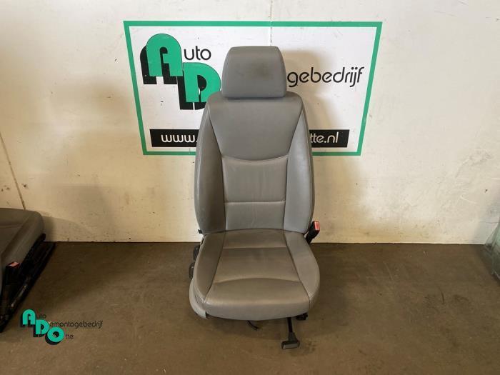 Siège droit d'un BMW 3-Serie (3-Serie 04-), Autos : Pièces & Accessoires, Habitacle & Garnissage, BMW, Utilisé, 3 mois de garantie