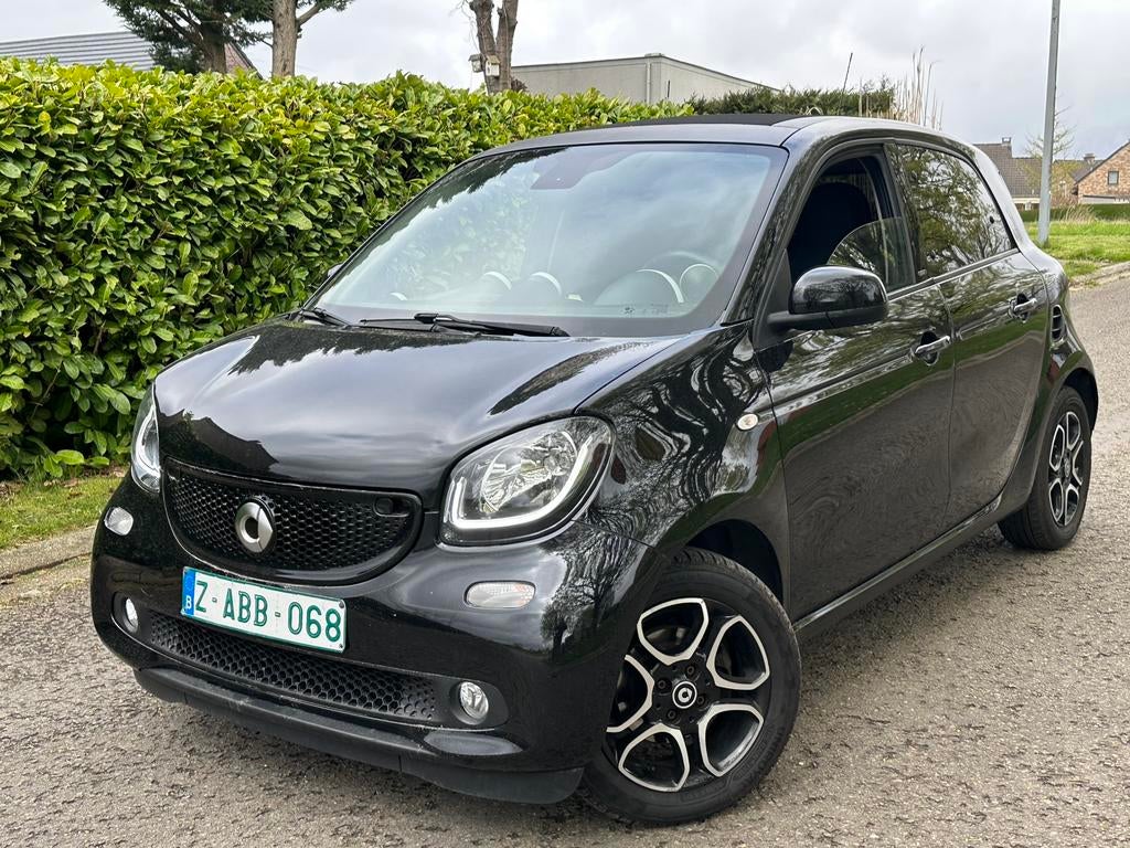 SMART FORFOUR EDITION PRIME 1.0 essence full options, Auto's, Smart, 4 zetels, Achterwielaandrijving, 4 cilinders, Zwart