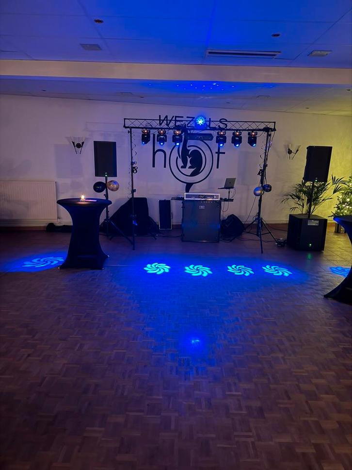 Kit complet de sonorisation et d'éclairage à vendre, Musique & Instruments, DJ sets & Platines, Comme neuf, DJ-Set, Autres marques