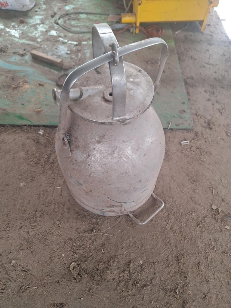 Inox melkkan, Antiek en Kunst, Ophalen