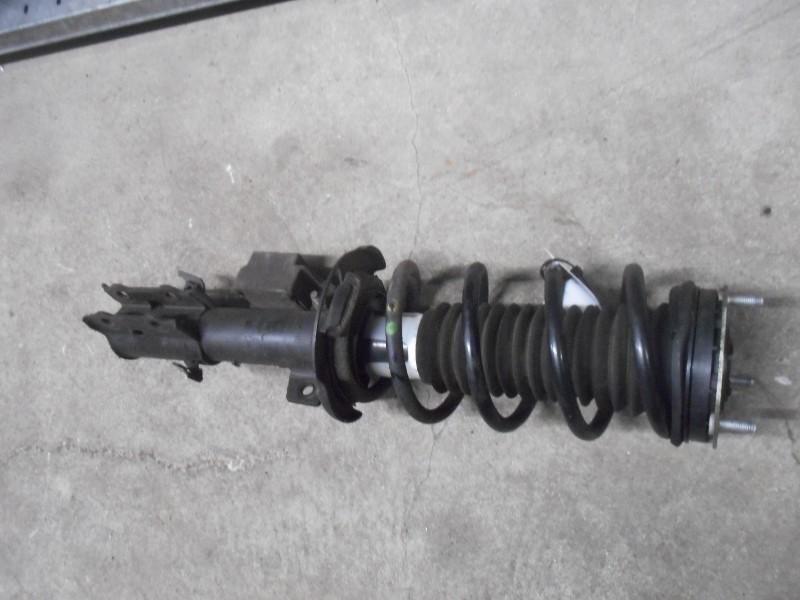 AMORTISSEUR OU ABSORBEUR DE CHOC AVANT GAUCHE (c1bc18k001fa), Utilisé, Ford