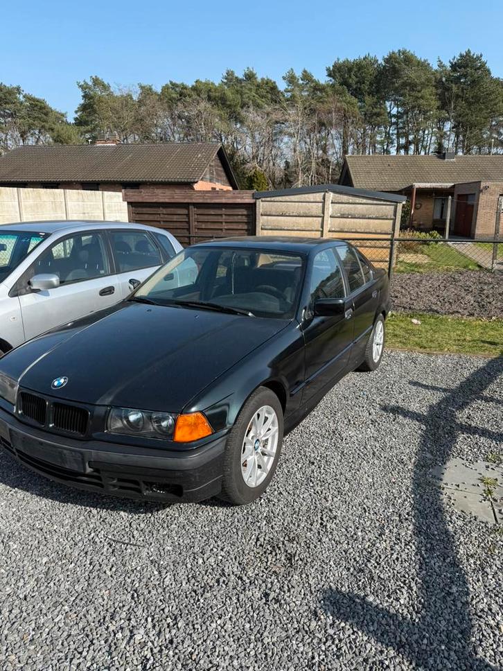 Bmw E36 318TDS - OLDTIMER, Auto's, BMW, Bedrijf, 3 Reeks, Boordcomputer, Centrale vergrendeling, Lichtmetalen velgen, Metaalkleur