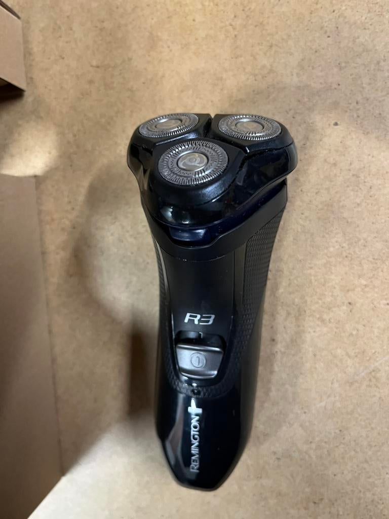 Nieuwe scheerapparaat verkeerde aankoop, Ophalen of Verzenden, Zo goed als nieuw