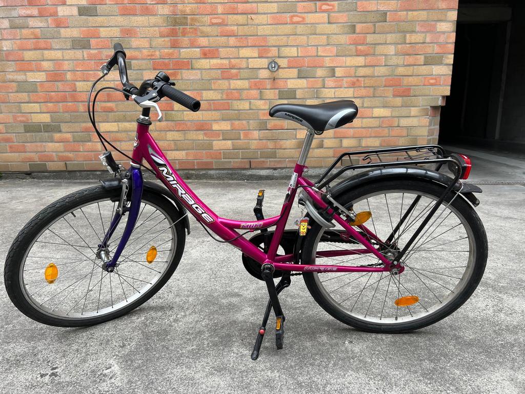 Fiets meisje 24 inch 6 tot 12 jaar, Fietsen en Brommers, Ophalen, Gebruikt, 24 inch
