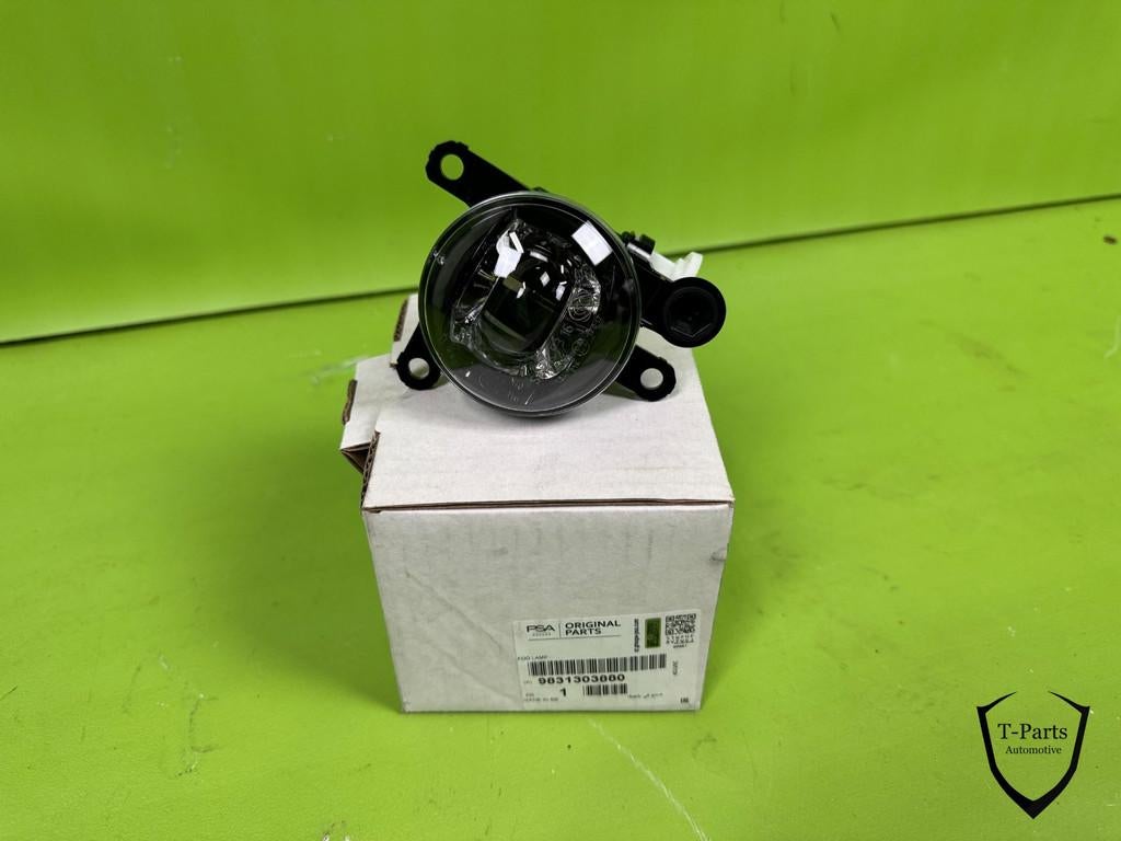 opel corsa f peugeot 208 mistlamp links 9831303880, Info@fabrikant.eu, Opel, Fabrikantstraat 1
1000 AA  Amsterdam, Fabrikant BV