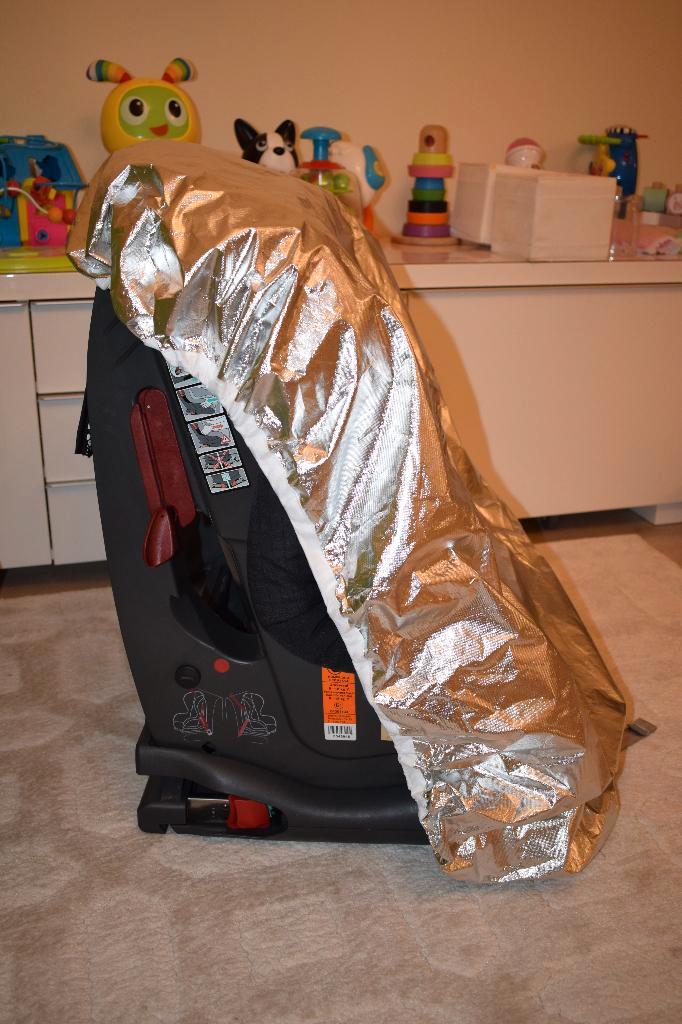 Zonwerend autohoes voor elke kinderautostoel, Auto diversen, Autohoezen, Zo goed als nieuw, Universeel, Ophalen
