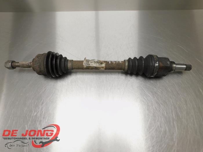 Arbre de transmission avant gauche d'un Peugeot 206, Autos : Pièces & Accessoires, Freins & Transmission, Peugeot, Utilisé, 3 mois de garantie