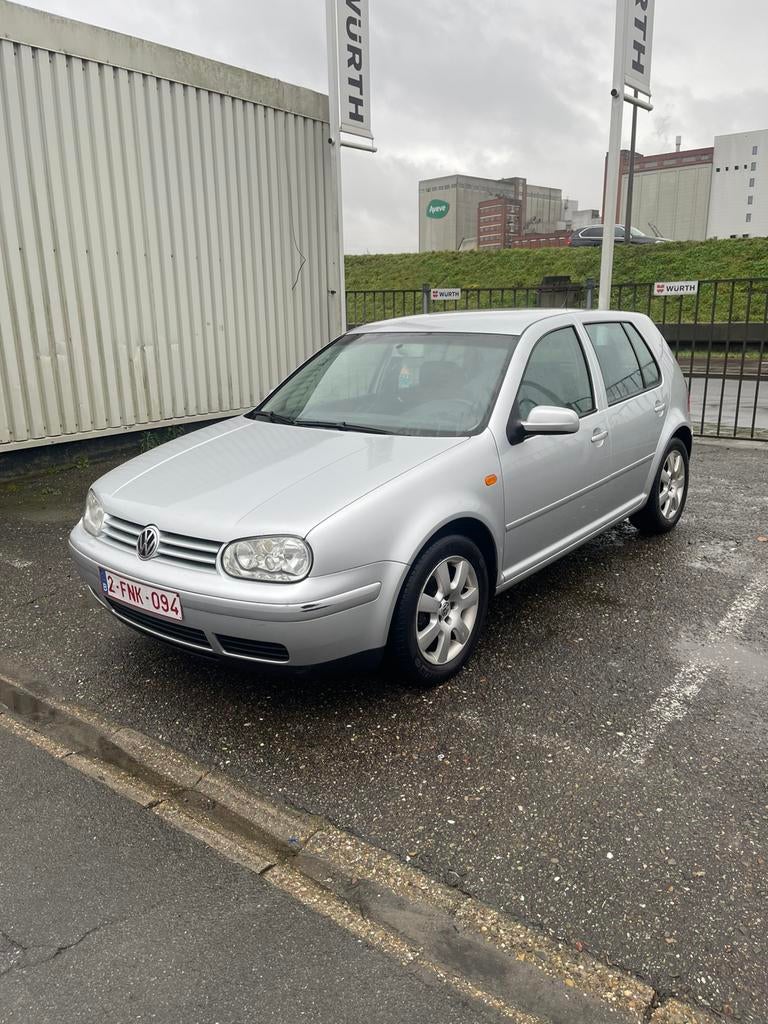 VW GOLF 4 1.6 16V, Autos, Volkswagen, Particulier, Golf, Enlèvement