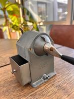 Vintage Caran d’Ache Nr. 455 Puntenslijper, Ophalen of Verzenden