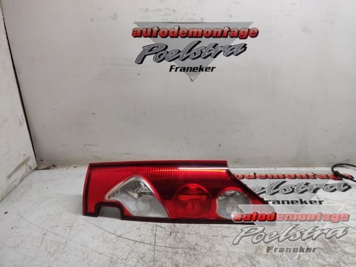 Feu arrière droit d'un Renault Kangoo, Autos : Pièces & Accessoires, Éclairage, Renault, Utilisé, 3 mois de garantie, Enlèvement ou Envoi