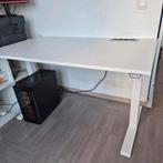 Elektrisch verstelbare bureau, Huis en Inrichting, Bureaus, Ophalen, Elektrisch, Gebruikt, Bureau