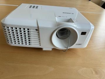Canon LV-S300 projector (weinig gebruikt) beschikbaar voor biedingen