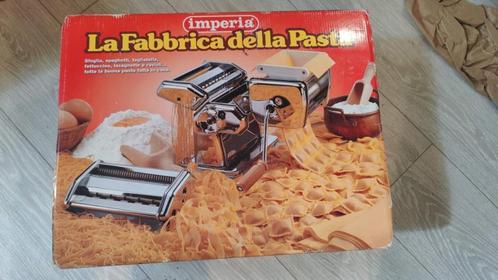Imperia pastamachine multiset la fabbrica della pasta, Huis en Inrichting, Keuken | Keukenbenodigdheden, Zo goed als nieuw, Ophalen