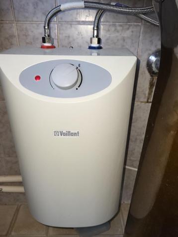 Elektrische warmwater boiler Vaillant (5L) beschikbaar voor biedingen