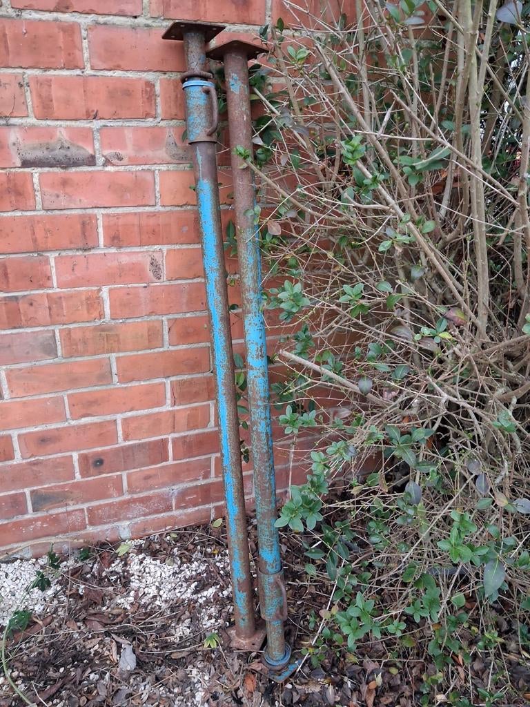 Metsersschoor 2 stuks schoren, Doe-het-zelf en Bouw, Gereedschap | Handgereedschap, Ophalen