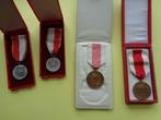 Poolse communistische medailles , aan 10 € / stuk, Enlèvement ou Envoi, Autres matériaux
