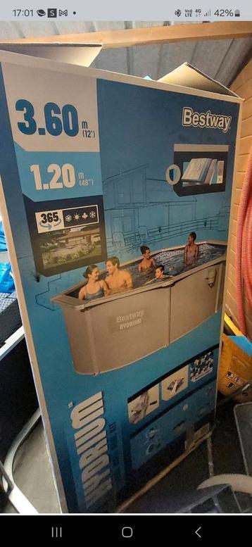 Zwembad beschikbaar voor biedingen