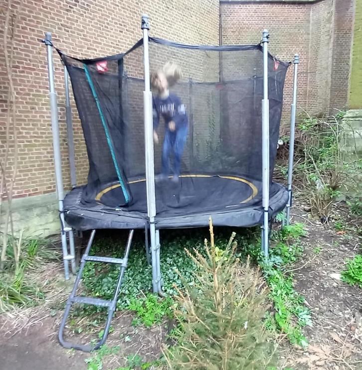Trampoline Berg 270cm, Kinderen en Baby's, Speelgoed | Buiten | Trampolines, Gebruikt, Ophalen
