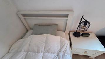 GRATIS Bed + nachtkast + commode, Enlèvement
