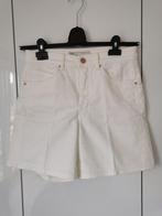 Witte damesshort, Kleding | Dames, Kort, Wit, Ophalen of Verzenden, Zo goed als nieuw