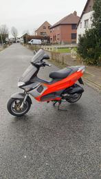 Gilera runner sp fluo rosso 180, Fietsen en Brommers, Ophalen, Zo goed als nieuw