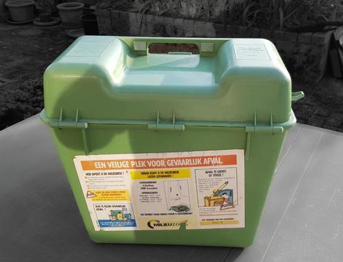 MilieuBox 2, Bricolage & Construction, Boîtes à outils, Utilisé, Enlèvement