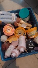 A vendre    champoing   soin, Enlèvement, Neuf, Soin des cheveux ou Soin réparateur des cheveux