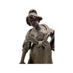 Sculpture Plâtre : Femme à la Cruche et Manne Noire, Antiquités & Art, Art | Sculptures & Bois, Enlèvement