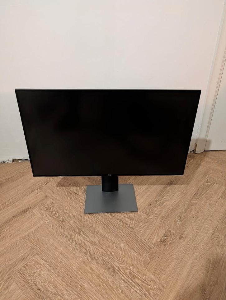 DELL Ultrasharp U2719D, Computers en Software, Monitoren, Zo goed als nieuw, 60 Hz of minder, DisplayPort, HDMI, Gaming, In hoogte verstelbaar