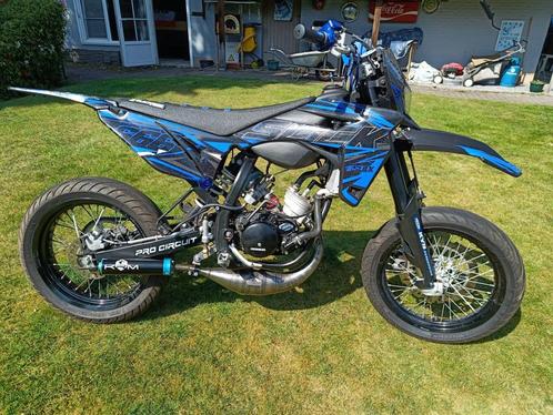 SHERCO SM RS  Helemaal gepersonaliseerd 2023, Fietsen en Brommers, Brommers | Overige merken, Zo goed als nieuw, Klasse B (45 km/u)