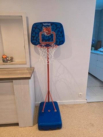 Basketbal ring  beschikbaar voor biedingen