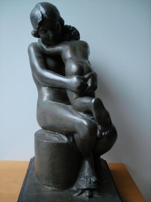 1932 Armand Bonnétain maternité en bronze allégorie du temps, Antiquités & Art, Art | Sculptures & Bois, Enlèvement