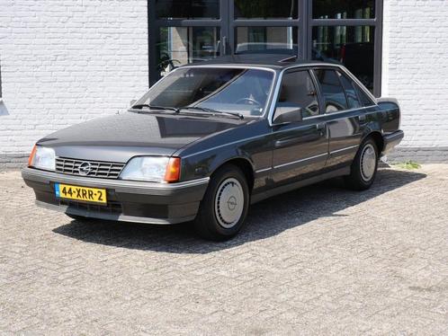 Opel Rekord LS 1.8 S 79.000km !!! Schuif kantel dak Stuurbek, Auto's, Opel, Bedrijf, Overige modellen, Metaalkleur, Open dak, Radio