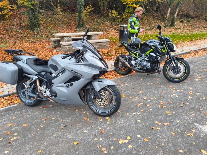 Goedkope VFR 800 2002-2009 parts, Motoren, Onderdelen | Honda, Ophalen of Verzenden