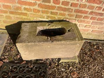 Arduinen blok vroeger gebruikt als schoenenveger, Enlèvement, Comme neuf