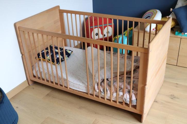 Lit enfant bois massif  70x140 (Pinolino Natura), Enfants & Bébés, Berceaux & Lits, Comme neuf, Lit, Enlèvement