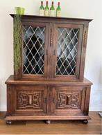 Oude houten vitrinekast (eik) met glas in lood deuren (1950), Ophalen, Gebruikt, 150 tot 200 cm, Met deur(en)